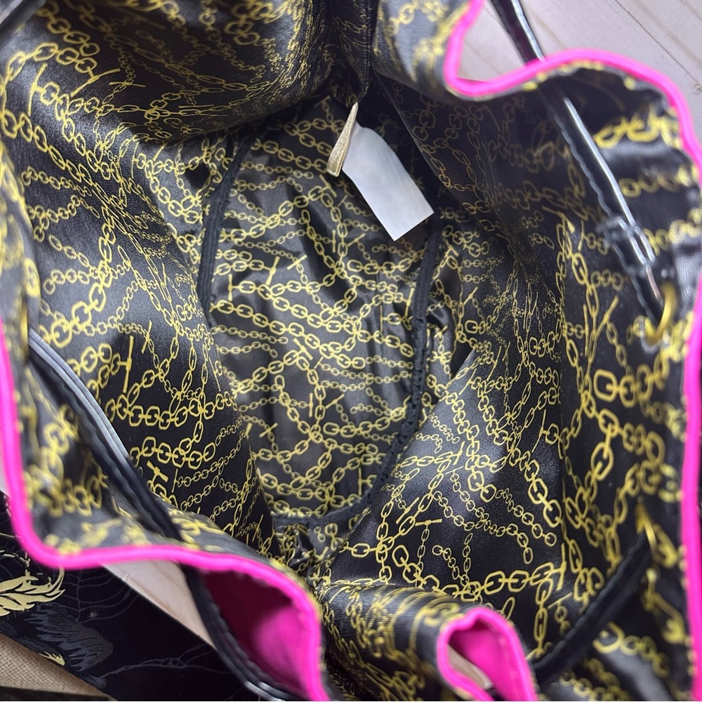 Juicy Couture Vibrant Pink Drawstring Backpack - Picture 3 of 6